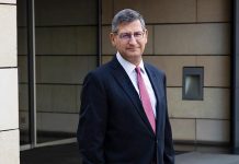 Παύλος Μυλωνάς (ΕΤΕ) σε αναλυτές: “No comment” για εξαγορά στο bancassurance – Περιθώριο για μεγαλύτερη απόδοση στους μετόχους